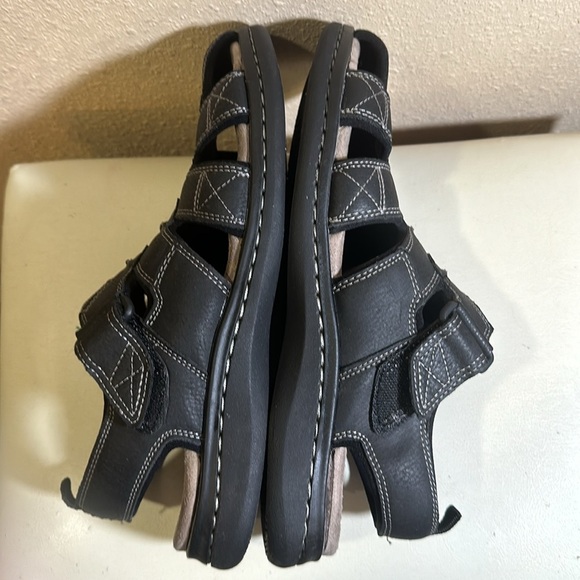 Dockers sandals size 11 - Picture 4 of 6